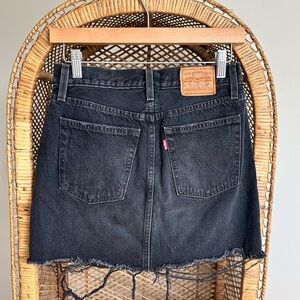 Vintage LEVI’S denim skirt